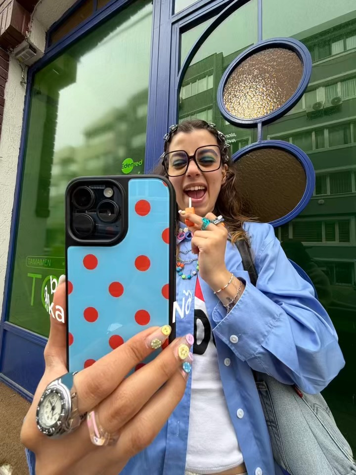 Deercase Instagram içeriği