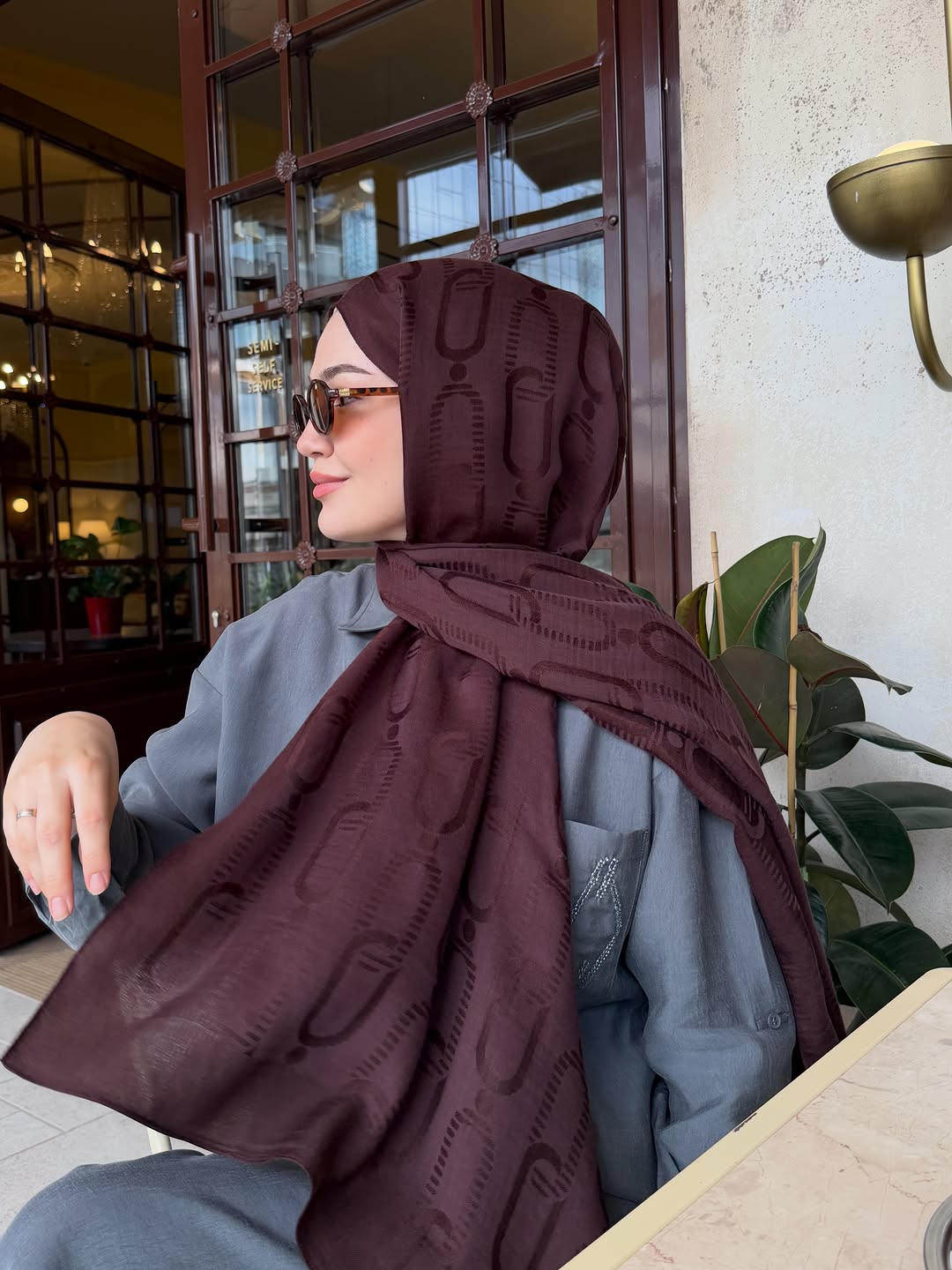 Emproyal Instagram içeriği